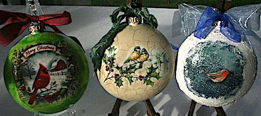 dien kerstbol 2. 19…